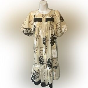 Vintage Hawaiian Tropical Print Button-Front Dress with Ruffle Hem